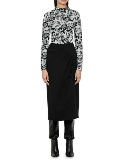 Discount ⌛ Veronika Maine Floral Jacquard Knit In Black/White 💯