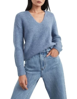 Flash Sale 🎁 French Connection Relaxed V Neck Knit ⌛